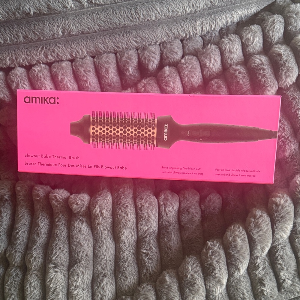 amika Round Thermal Styling Brush in Hot Pink Box with Black Handle